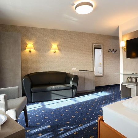 Hotel Zur Linde Kirchlinteln Eksteriør billede