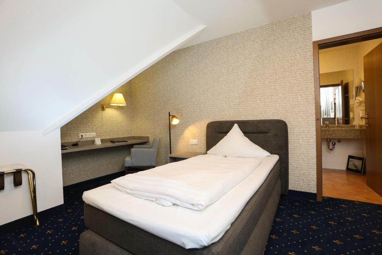 Hotel Zur Linde Kirchlinteln Eksteriør billede